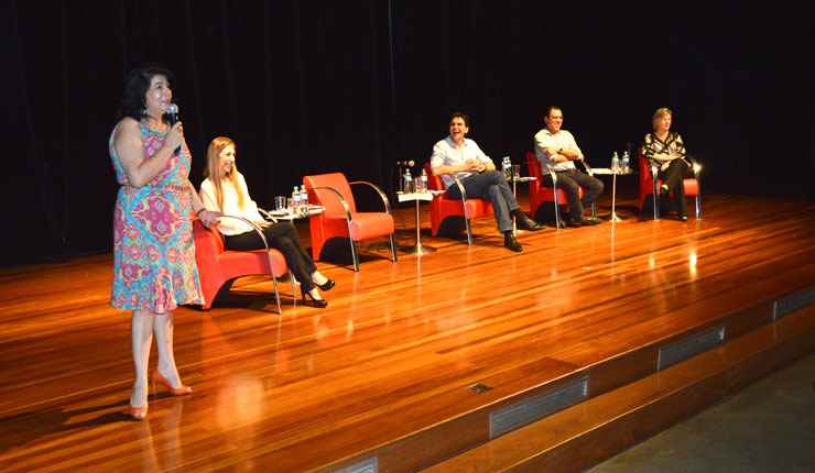 Diálogos e Debates nas novas escolas da DRE Butantã  Secretaria Municipal  de Educação - Secretaria Municipal de Educação