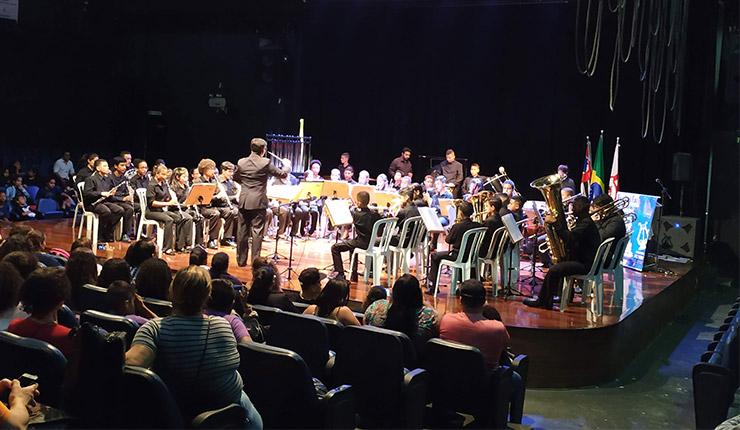 Escolas de Aula de Canto Particular Cidade Jardim - Aula Canto - CEMUSC  Centro Musical