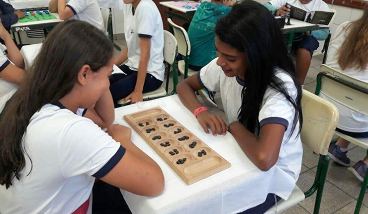 Iniciação ao Jogo de Mancala Awelé – DRE Campo Limpo  Secretaria Municipal  de Educação - Secretaria Municipal de Educação