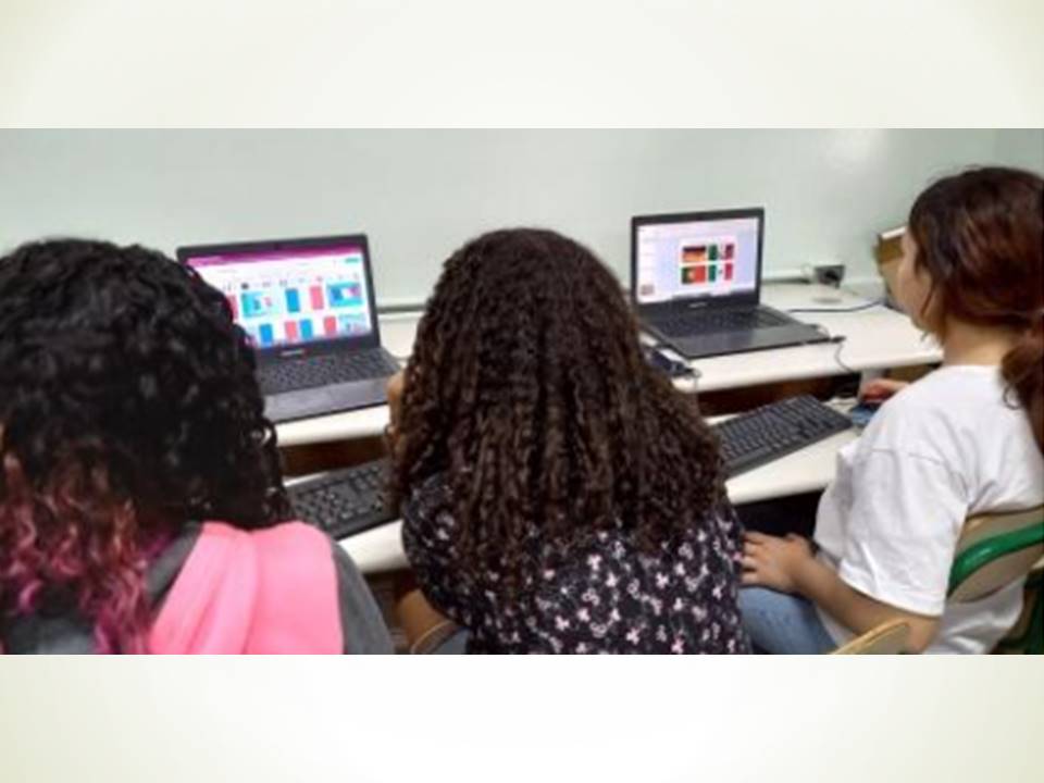 DRE Penha realiza 3º Seminário de Tecnologias para Aprendizagem
