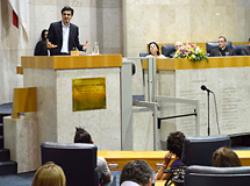 Solenidade em homenagem ao Dia do Professor na Câmara Municipal