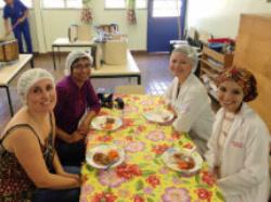 Programa de alimentação escolar de São Paulo recebe visita de jornalista internacional