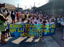 EMEI Cidade A.E. Carvalho realiza passeata contra a Dengue