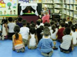 Teatro de Fantoches na Biblioteca do CEU Três Lagos