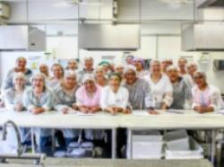 Cozinheiras de unidades educacionais da DRE Penha participam de oficina no Senac
