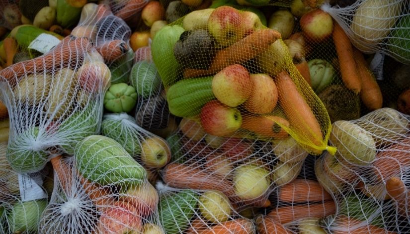 Imagem de frutas, verduras e legumes embalados