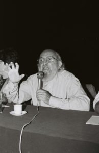 Paulo Freire em diferentes momentos durante sua gestão na SME (Fotos: Márcio Novaes/COPED - Memorial da Educação)