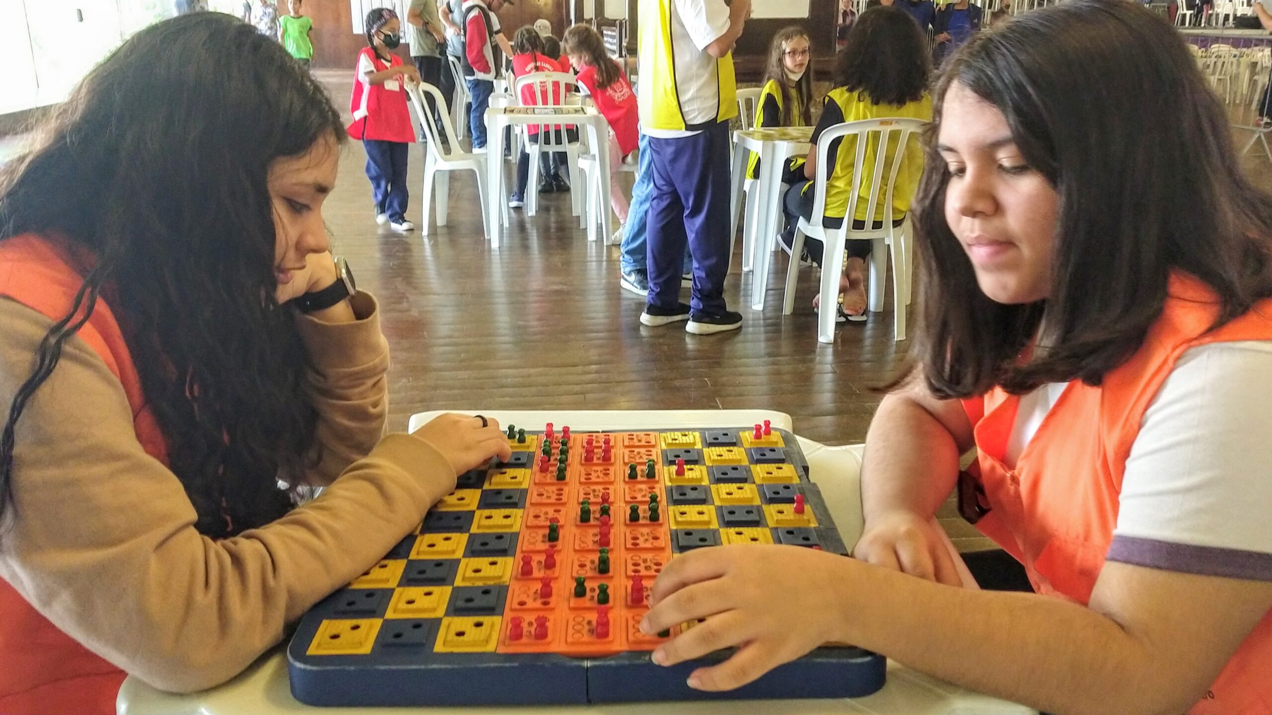 Campeonato de xadrez cativa estudantes da Emef Neusa Nunes Gonçalves –  Prefeitura de Vitória