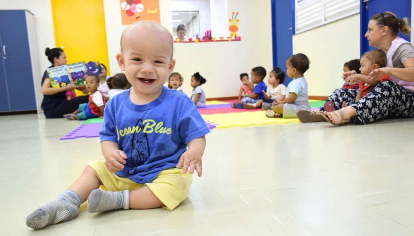 Fotografia de Bebês em um sala de CEI