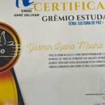 Certificado dado aos alunos integrantes do Grêmio Estudantil da EMEBS Anne Sullivan, dado ao final do evento realizado