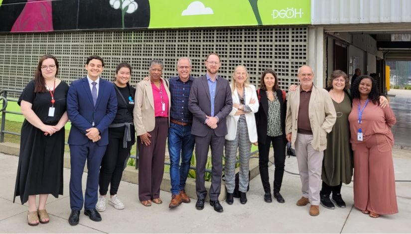 Foto dos representantes da Associação Internacional das Cidades Educadoras