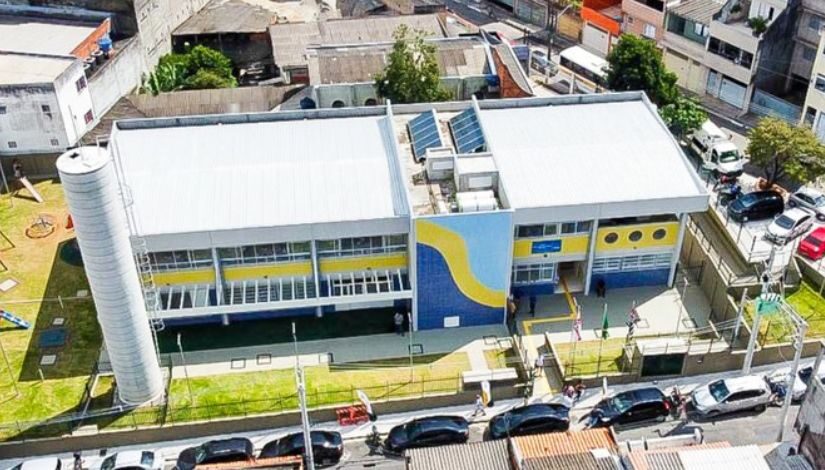 Fotografia mostra a visão aérea do CEMEI Professor Dalmo De Abreu Dallari.