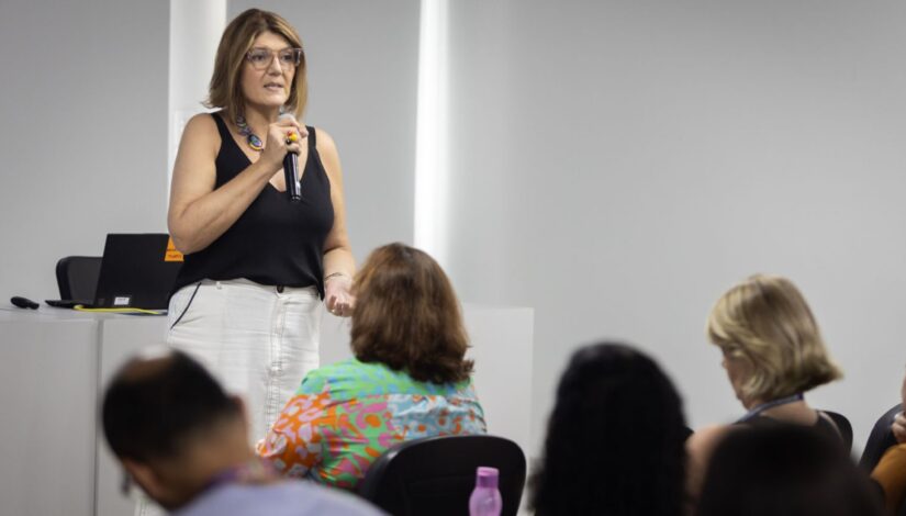 Secretária Executiva Pedagógica, Maria Sílvia Bacila