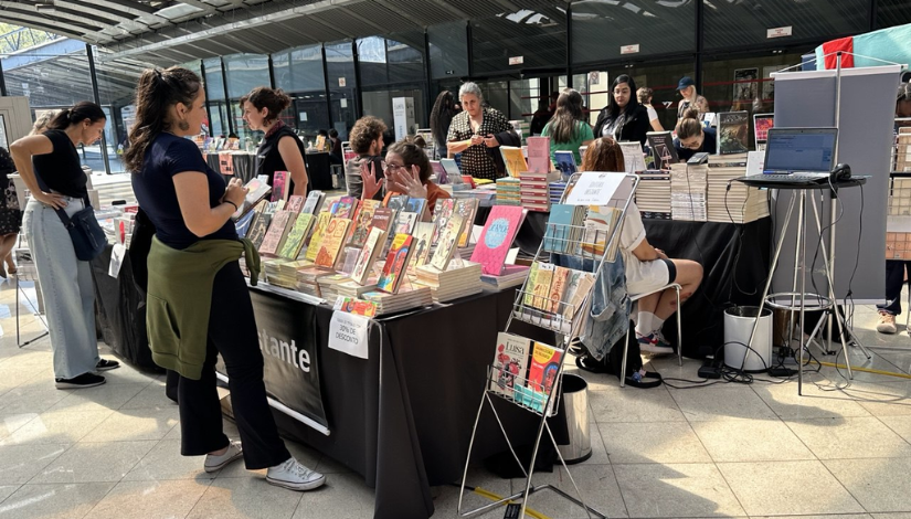 Feira com livros