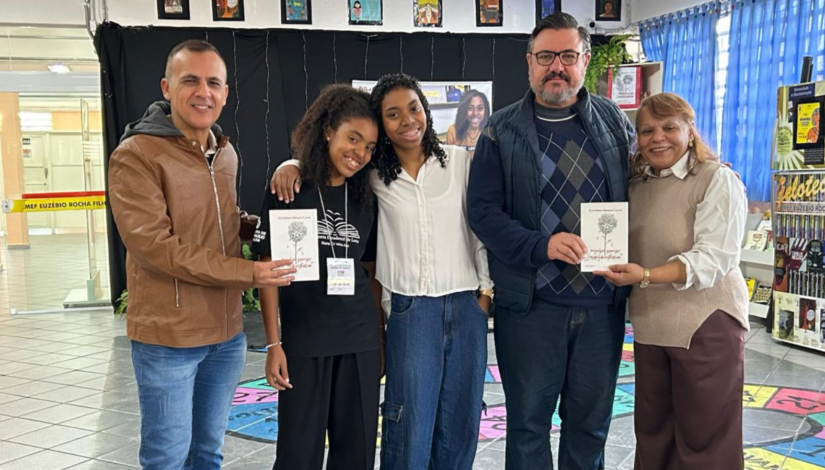 Estudante Lança Livro De Poesia E Emociona No Dia Da Família Da Emef Euzébio Rocha Filho (2)