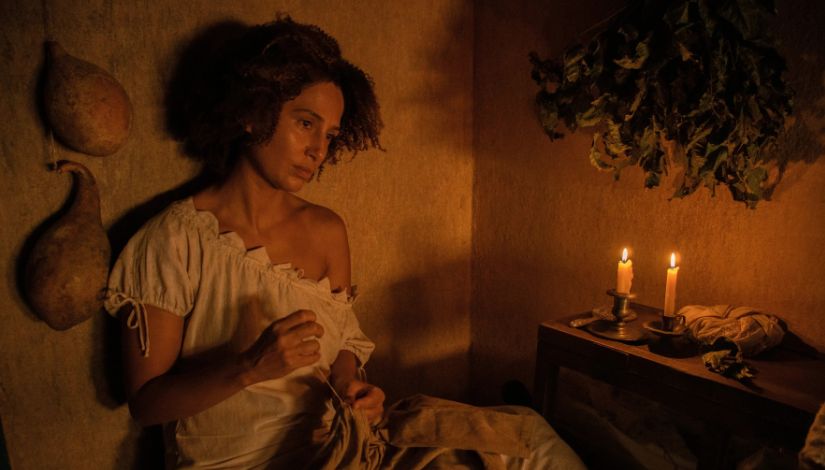Fotografia de Camila Pitanga em um cena do filme Malês, dirigido por Antônio Pitanga.