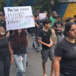 Passeata silenciosa dos estudantes, educadores e comunidade escolar na EMEF Jardim da Conquista.