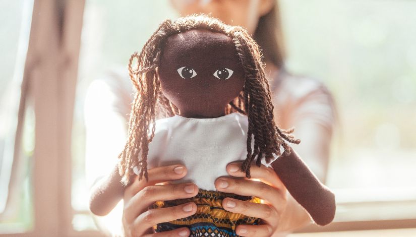Dia da Família na Educação Infantil promove vivências de leitura e aproxima escolas, crianças e famílias 